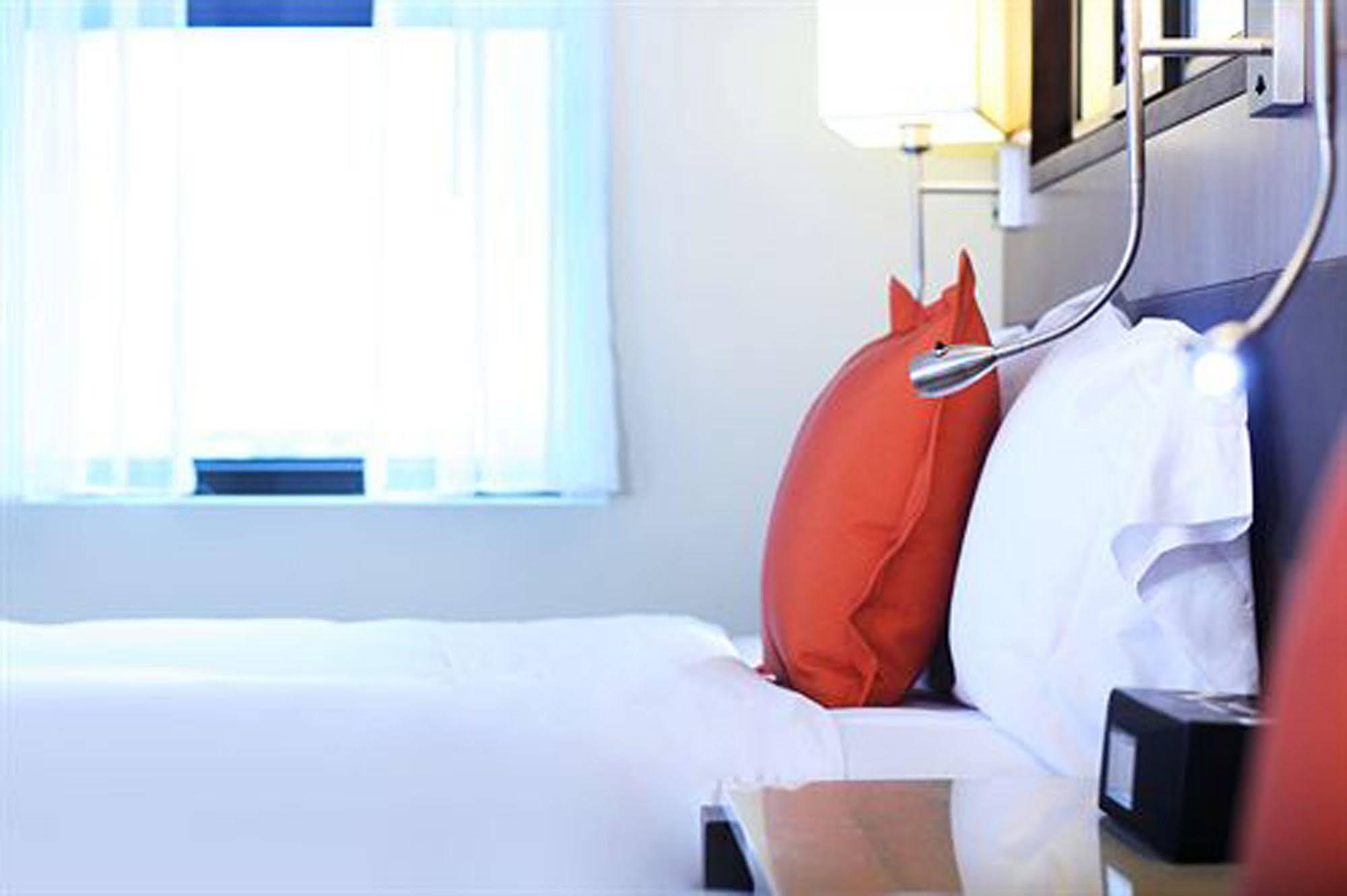 The Warwick Rittenhouse Square Hotel